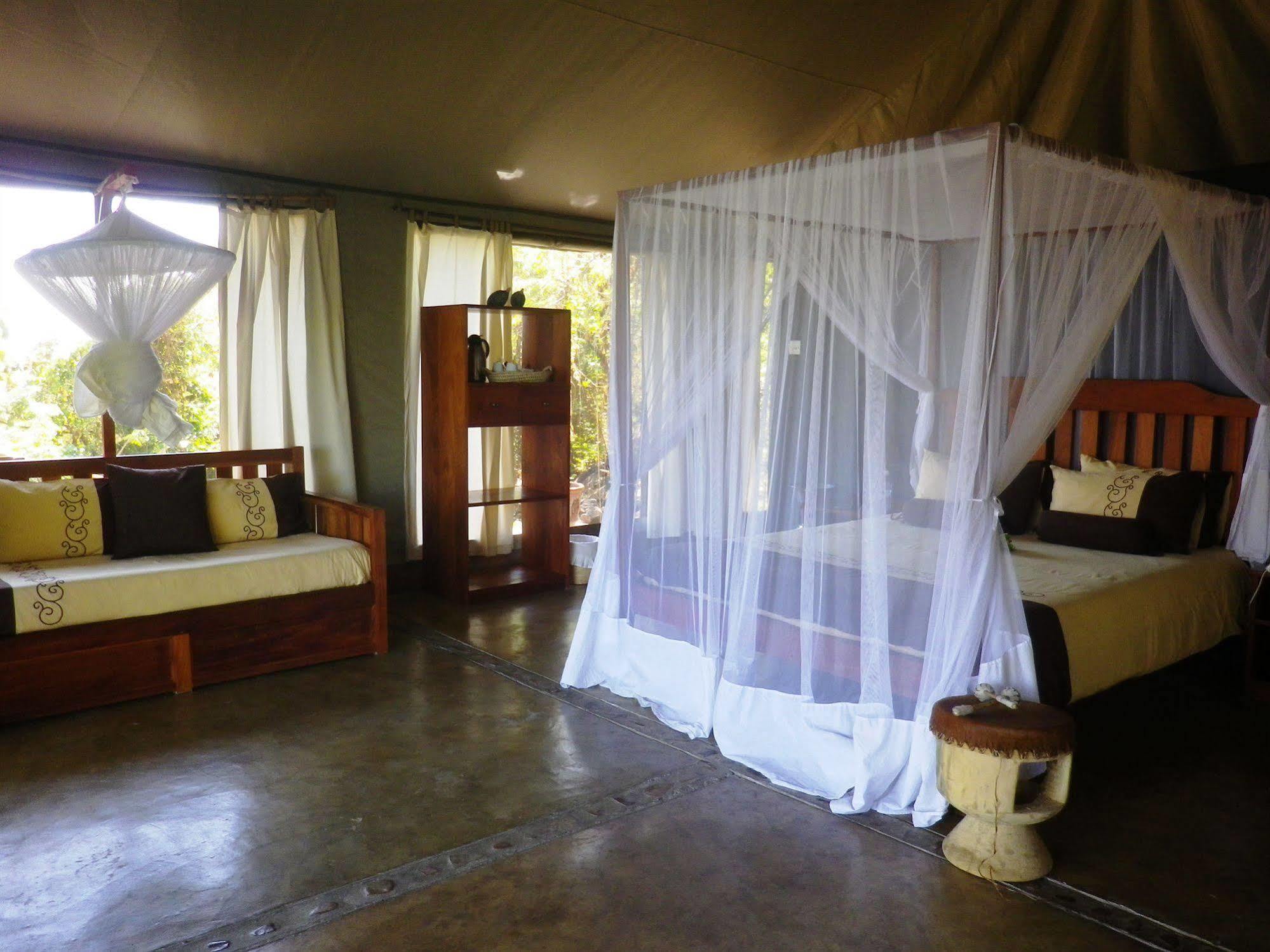 Blue Zebra Island Lodge Senga 외부 사진